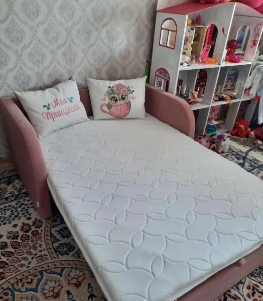 Диван выкатной Малыш Грин 1200 мм + подушки с принтом