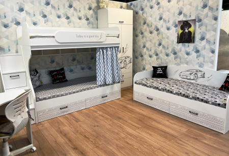 Стол коллекции Престиж с 3 ящиками  от Династия Kids